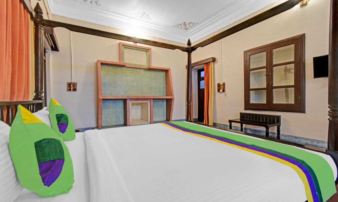 Treebo The Regal House, Near Fateh Sagar Lake Udaipur Ngoại thất bức ảnh